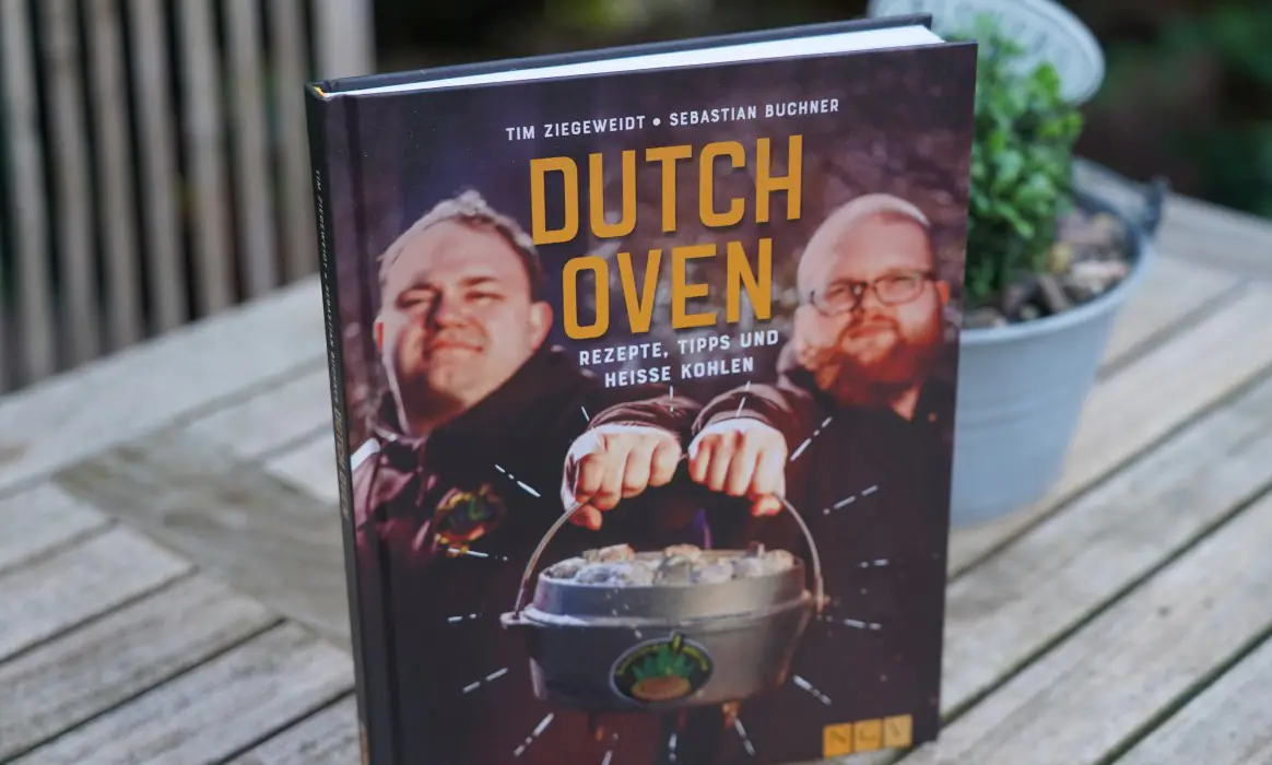 Sauerländer BBCrew Dutch Oven Buch - Nummer 1 der Dutch Oven Bücher Die neue Smoker-Küche-Sauerlaender BBCrew Dutch Oven Buch-Die neue Smoker-Küche von Tom Heinzle