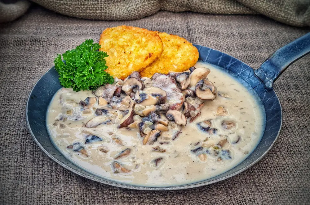 Züricher Geschnetzeltes - Rezept für Kalbsgeschnetzeltes 7 Züricher Geschnetzeltes mit Kartoffelrösti