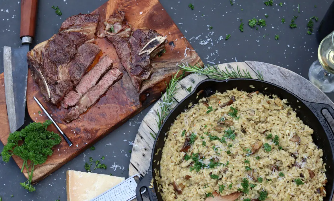 Cote de Boeuf mit Waldpilzrisotto | BBQPit.de rinderkotelett-Cote de Boeuf Waldpilzrisotto-Rinderkotelett (Cote de Boeuf) mit Whiskysauce