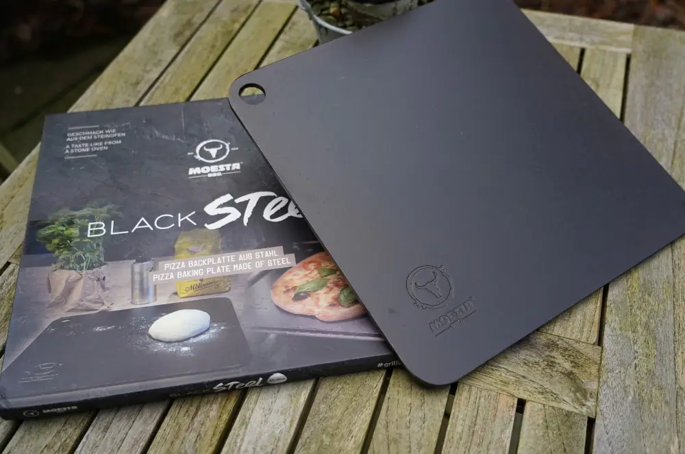 Moesta-BBQ BlackSteel Backstahl - Der Pizzastein aus Stahl 1 Der Moesta-BBQ BlackSteel Backstahl