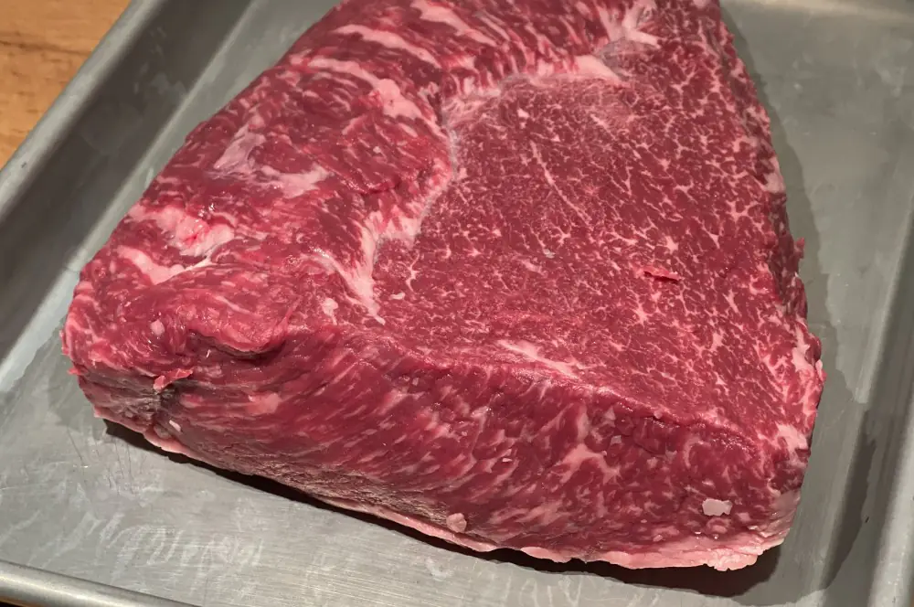 Tafelspitz im Beef-Brisket-Style grillen 1 Der Morgan Ranch Wagyu Tafelspitz hat eine großartige Marmorierung