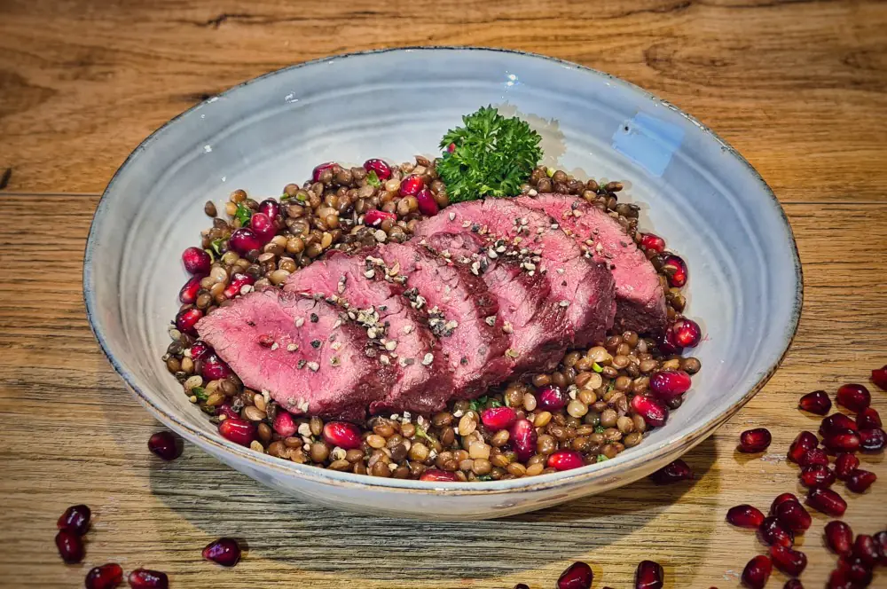 Onglet auf Beluga-Linsensalat 8 Onglet auf Beluga-Linsensalat