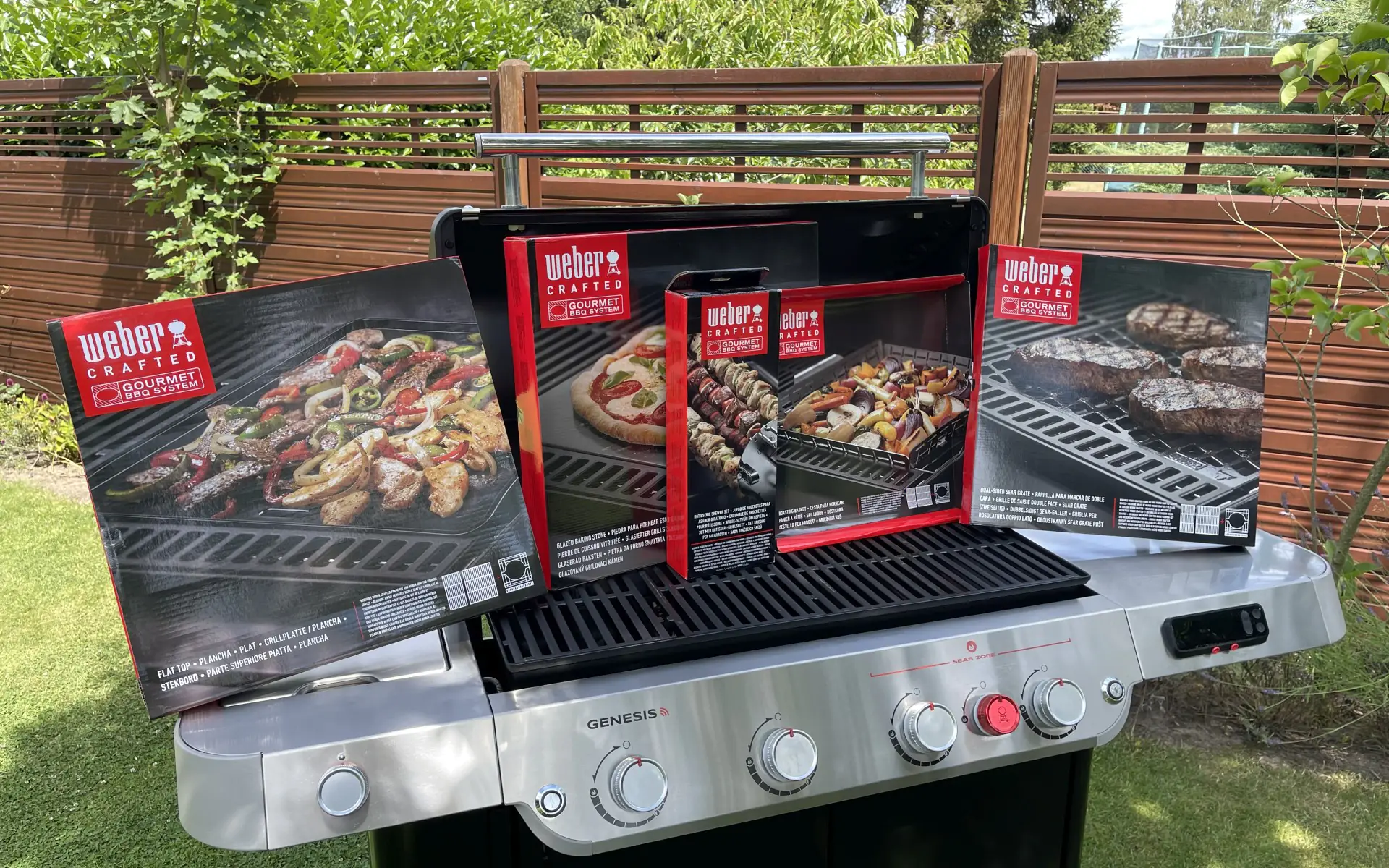 WEBER CRAFTED Gourmet BBQ-System im Überblick weber neuheiten-grilltank-Weber Crafted Gourmet BBQ System-Weber Neuheiten-Grilltank im Weber Original Store Berlin