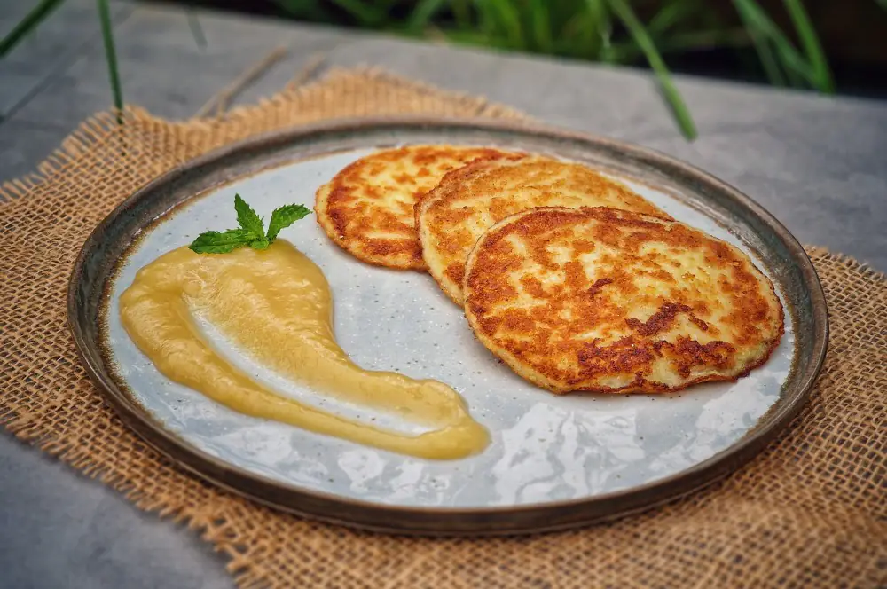 Reibekuchen wie bei Oma - Rezept zum selbermachen 5 Reibekuchen mit Apfelmus