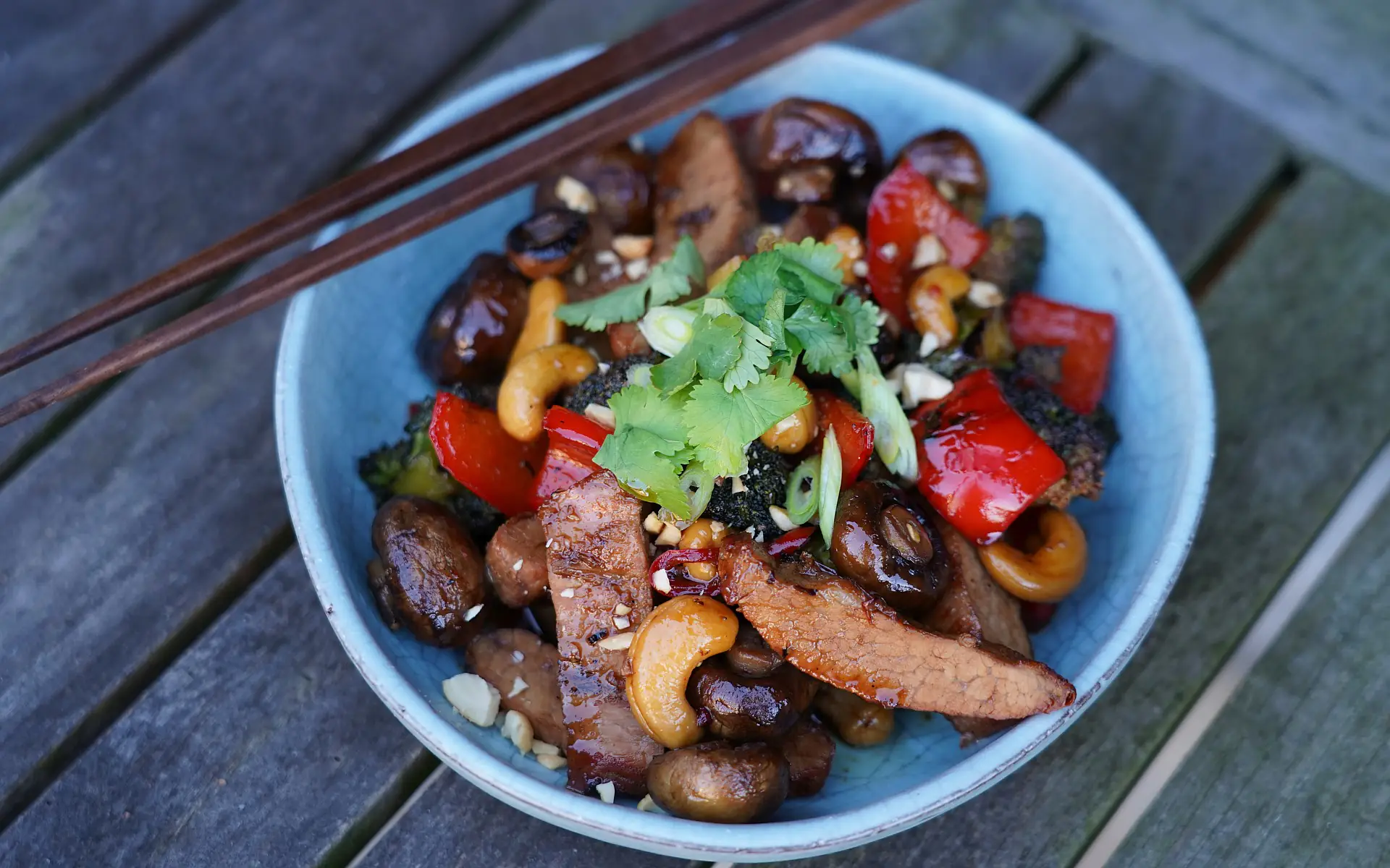 Schweinefleisch mit Wokgemüse | BBQPit.de