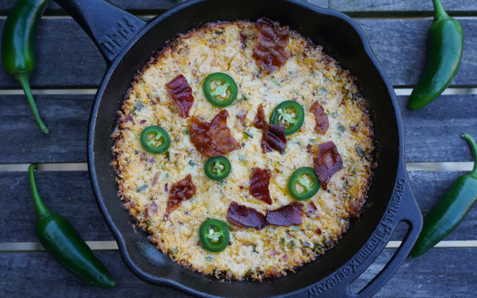 Jalapeño Popper Dip mit Käse und Bacon | BBQPit.de