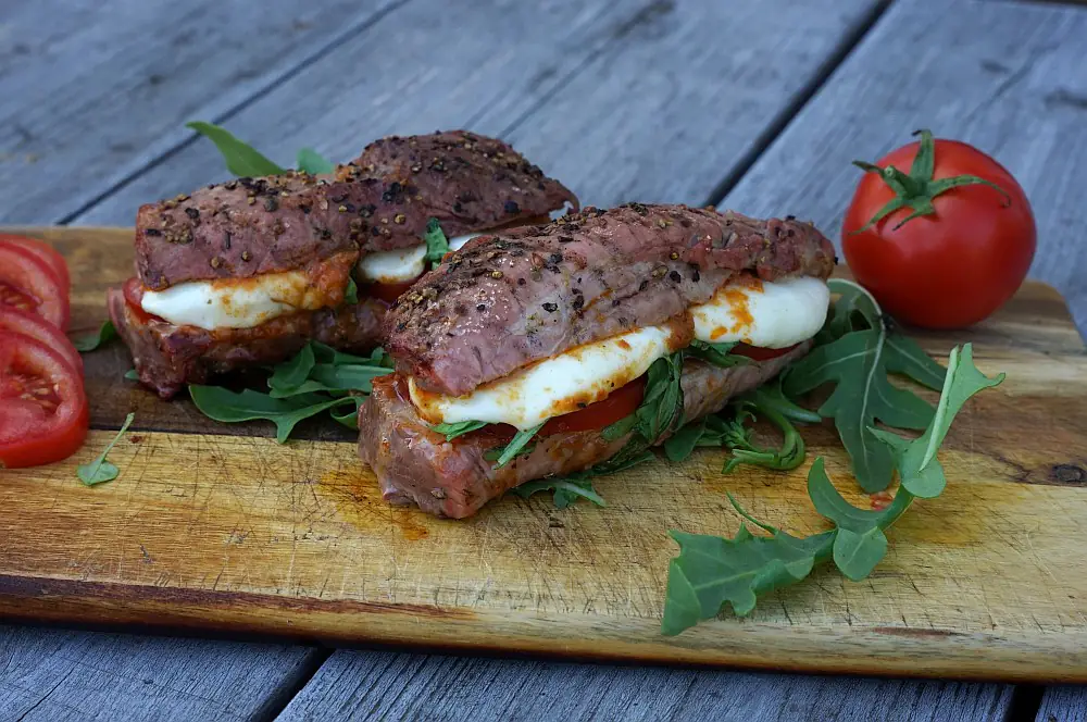 Gefülltes Schweinefilet Tomate-Mozzarella 9 Gefülltes Schweinefilet Tomate-Mozzarella mit Rucola