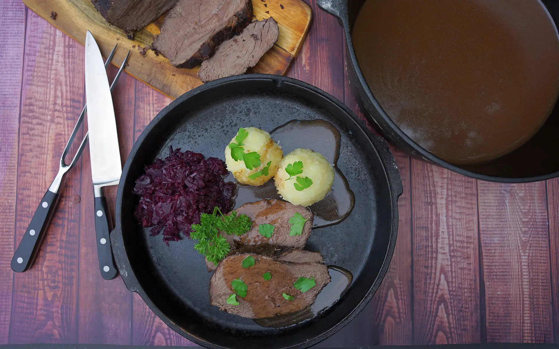 Sauerbraten aus dem Dutch Oven | BBQPit.de rinderbraten-Sauerbraten Dutch Oven-Rinderbraten aus dem Dutch Oven