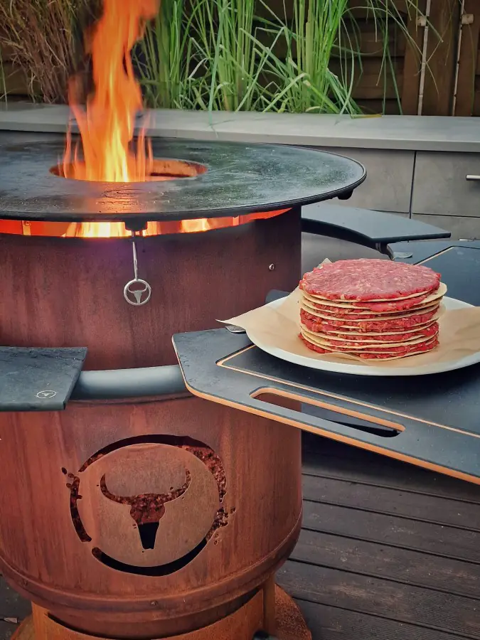 Big Mac Tacos 3 Die Big Mac Tacos sind bereit für den Moesta-BBQ Bandit Fireplace