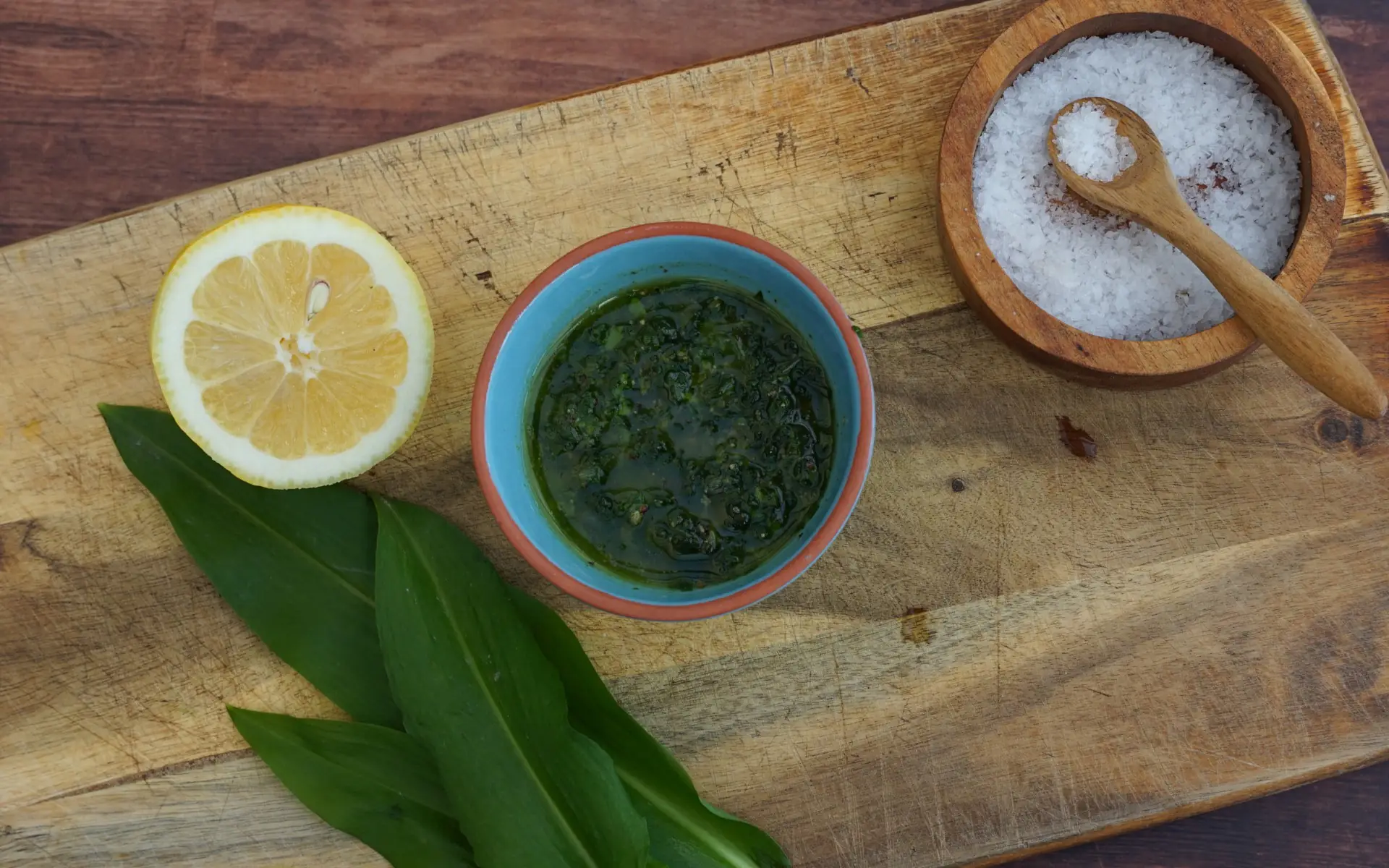 Bärlauch-Marinade selber machen - Ideal für Nackensteaks | BBQPit.de