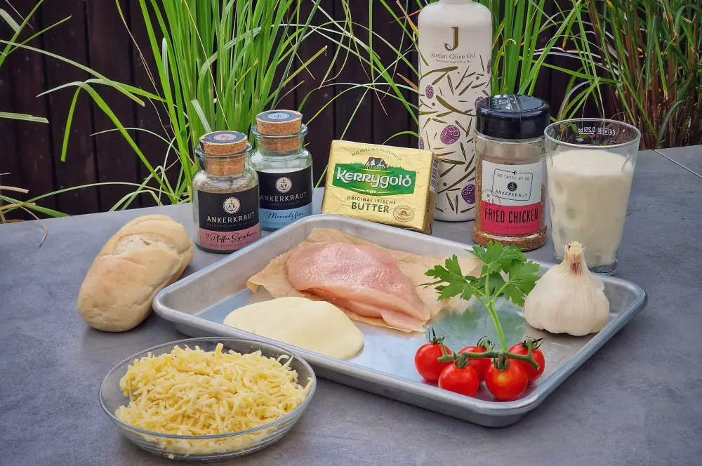 Chicken Alfredo Baguette 1 Alle Zutaten für das Chicken Alfredo Baguette auf einen Blick