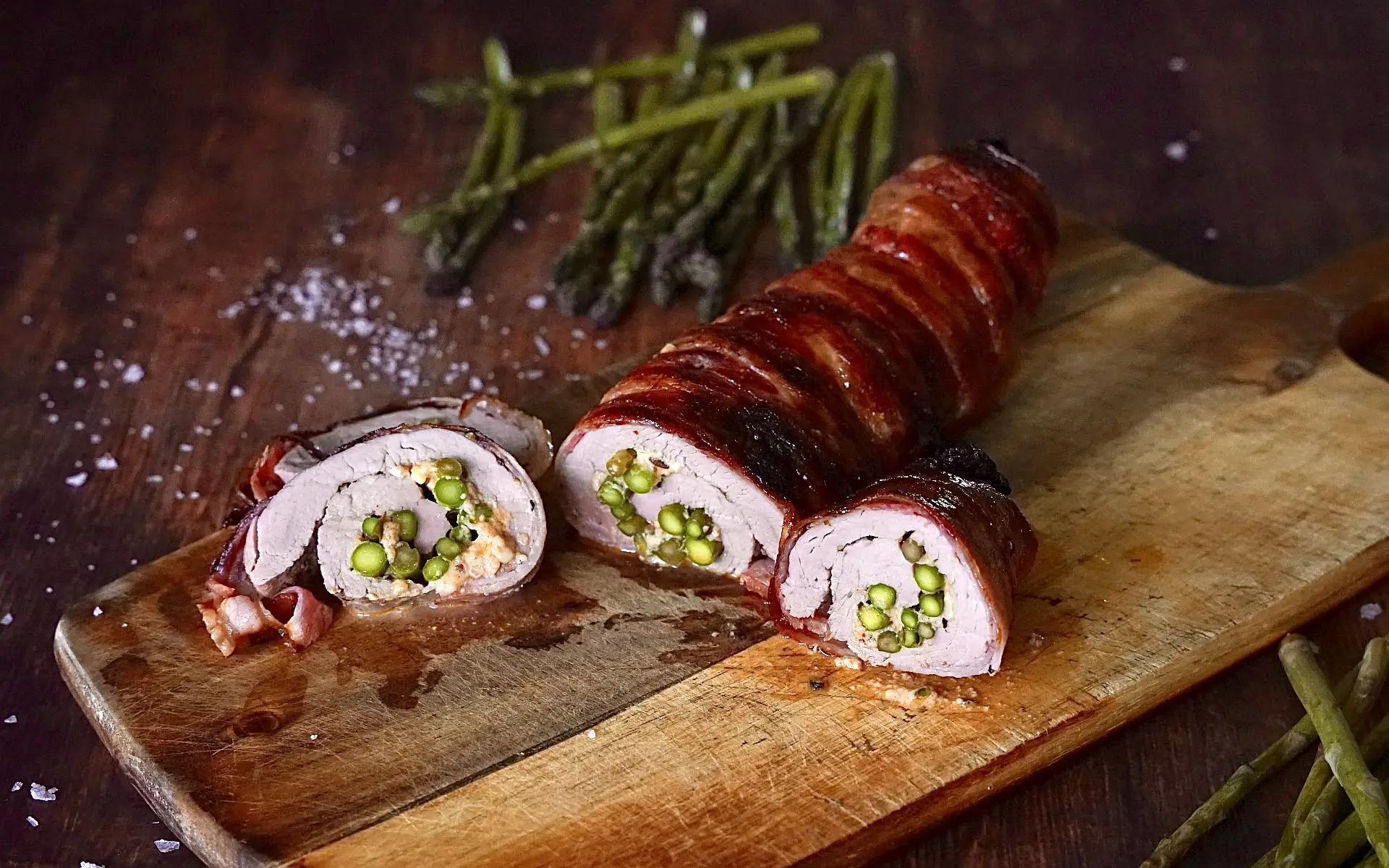 Schweinefilet mit Spargelfüllung im Speckmantel | BBQPit.de geräuchertes schweinefilet-Schweinefilet mit Spargelfuellung-Geräuchertes Schweinefilet &#8211; Filetschinken kaltgeräuchert