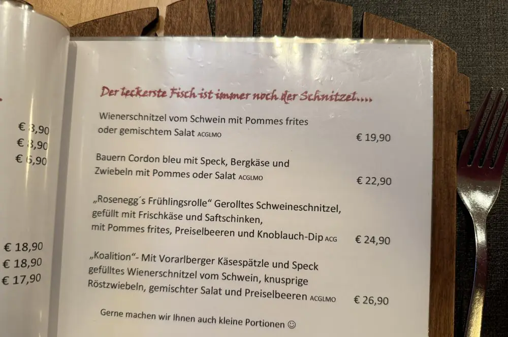 Ein Blick auf die Speisekarte im Restaurant Rosenegg