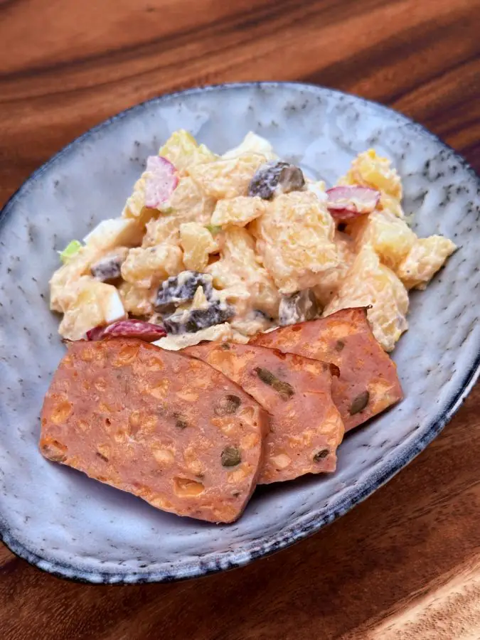 Donlicate Fleischkäse mit Kartoffelsalat