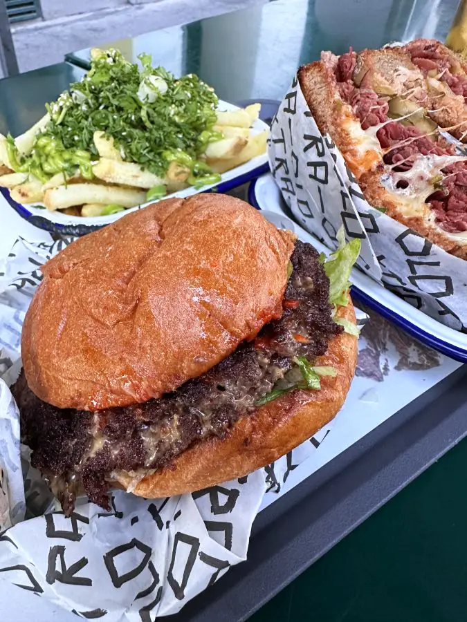XO-Grill in Wien - Gibt es hier den besten Burger Europas? 4 Der XO Smash Burger Original mit Ajvar-Ketchup