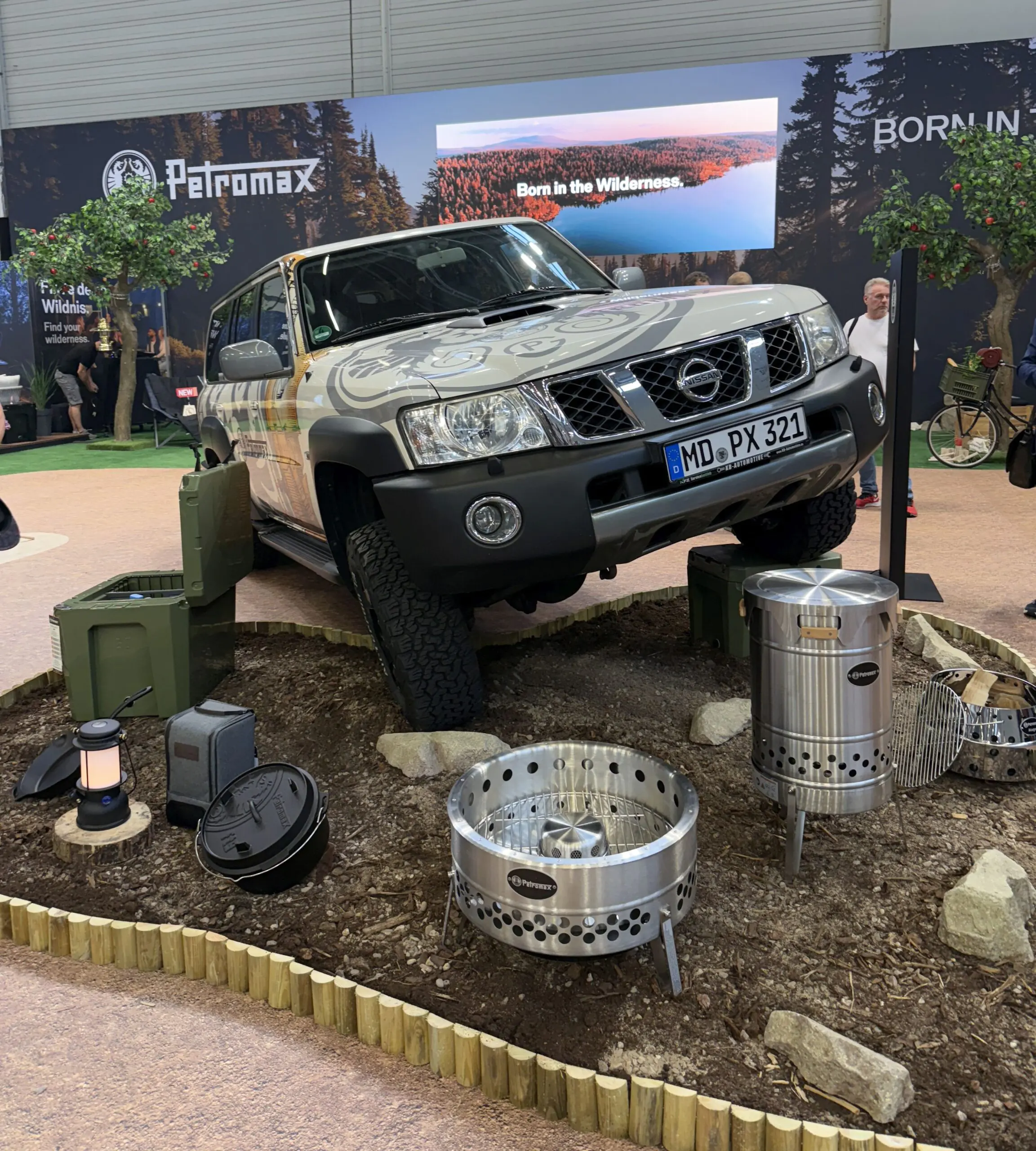 Grill-Neuheiten 2026 – Die heißesten Grilltrends der Spoga 1 Der Petromax-Messestand mit den Grill-Neuheiten 2026 ist immer wieder beeindruckend