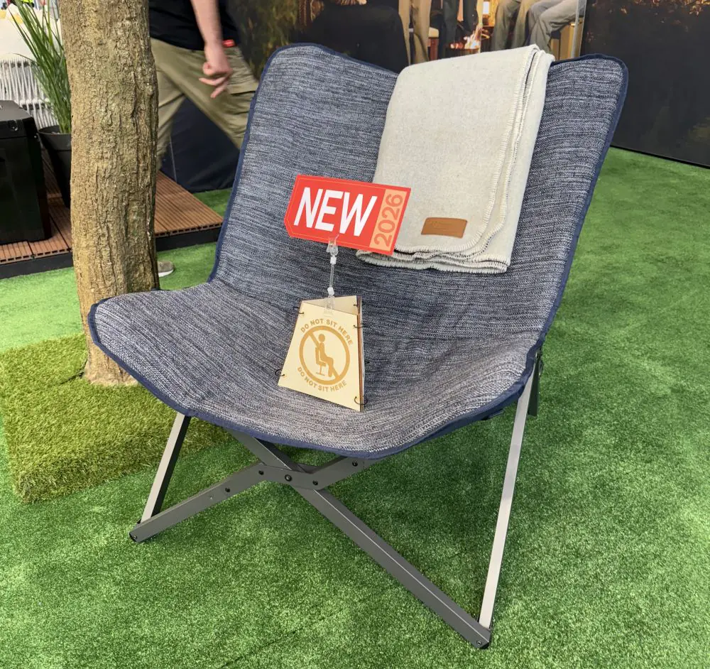 Grill-Neuheiten 2026 – Die heißesten Grilltrends der Spoga 18 Neuer Campingstuhl von Petromax
