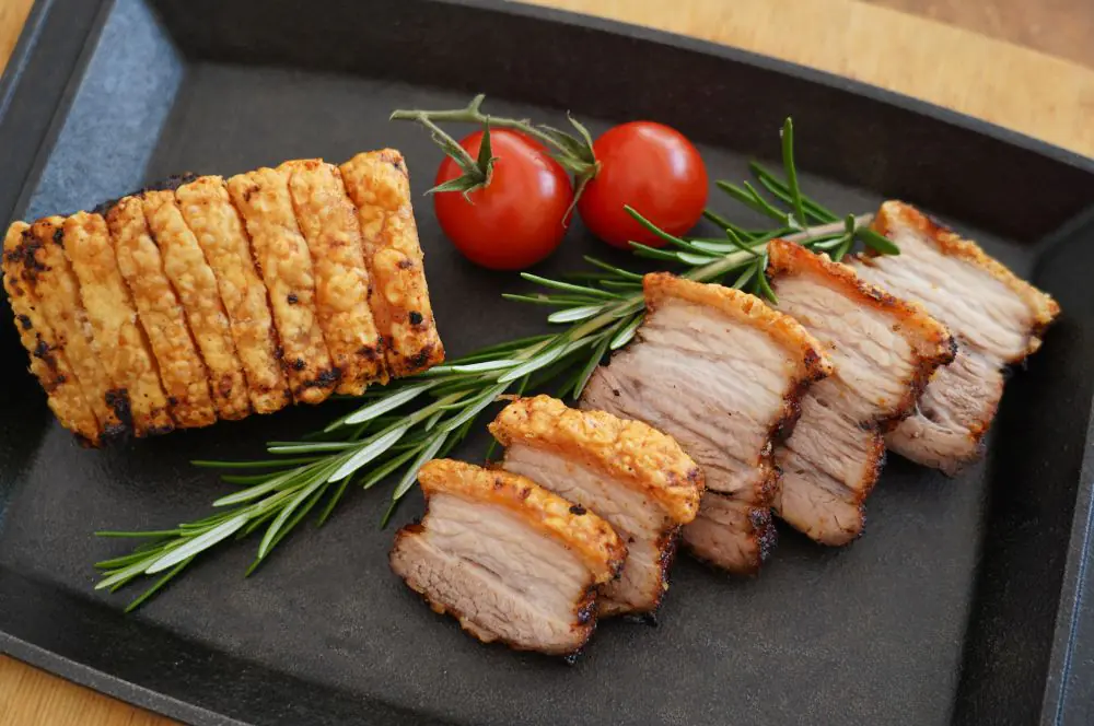 Knuspriger Schweinebauch aus der Heißluftfritteuse 7 Knuspriger Schweinebauch mit krachender Kruste