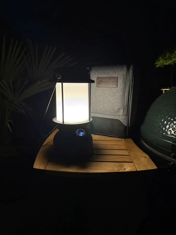 Petromax LM500 LED-Laterne im BBQPit-Test 7 Die Petromax LM500 kann bis zu 160 Stunden am Stück betrieben werden