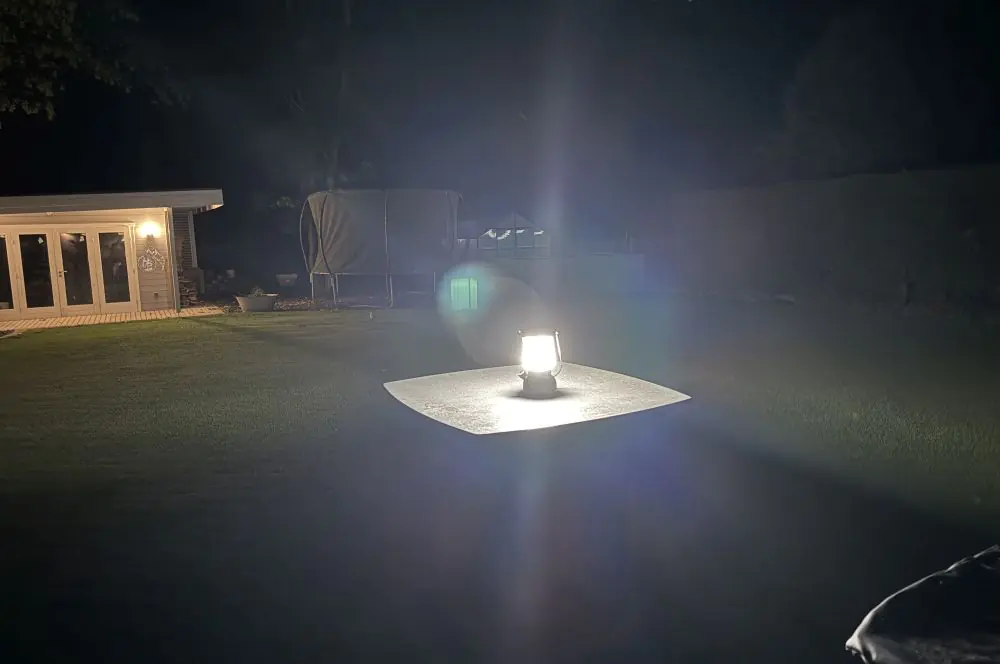 Petromax LM500 LED-Laterne im BBQPit-Test 6 Die Petromax LM400 in kaltweiß mit maximaler Lichtstärke