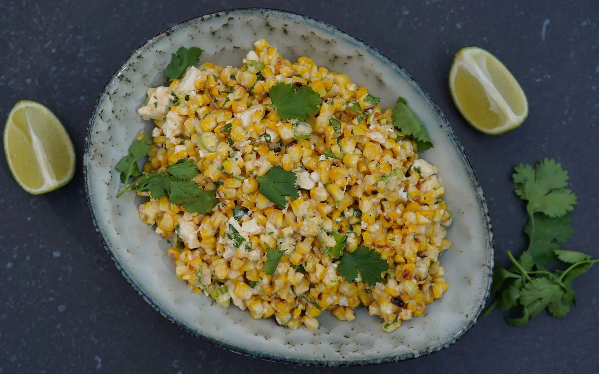 Esquites - Mexikanischer Maissalat im Streetfood-Style