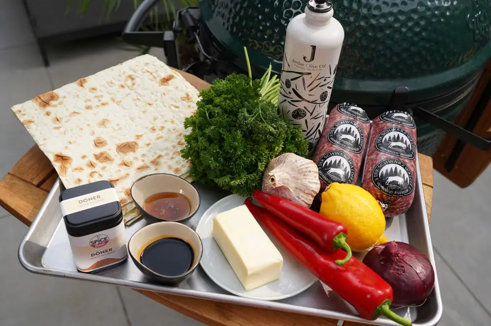Lavash Kebap Spieße - Rezept für Hackfleisch-Wrap-Spieße 1 Alle Zutaten für Lavash Kebap Spieße auf einen Blick