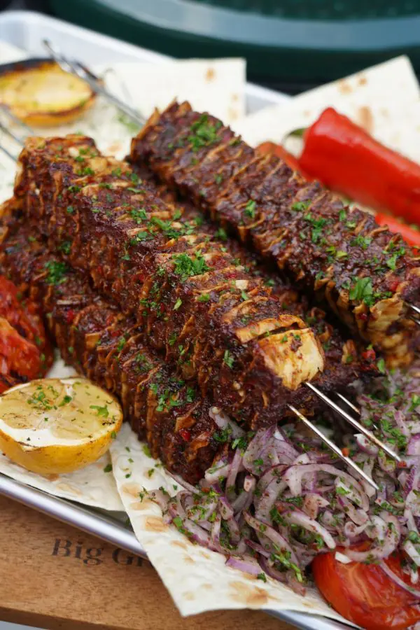 Lavash Kebap Spieße - Rezept für Hackfleisch-Wrap-Spieße 13 Lavash Kebap Spieße mit Rinderhack