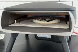 Pizza Spinat rote Zwiebeln 03