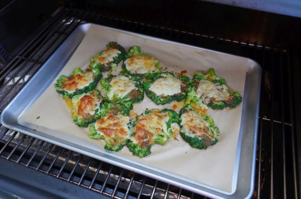 Nach 15 Minuten bei 230° ist der Smashed Brokkoli fertig