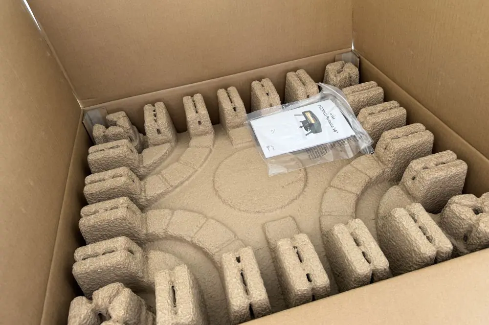 Der Pizzaofen wird sicher verpackt geliefert