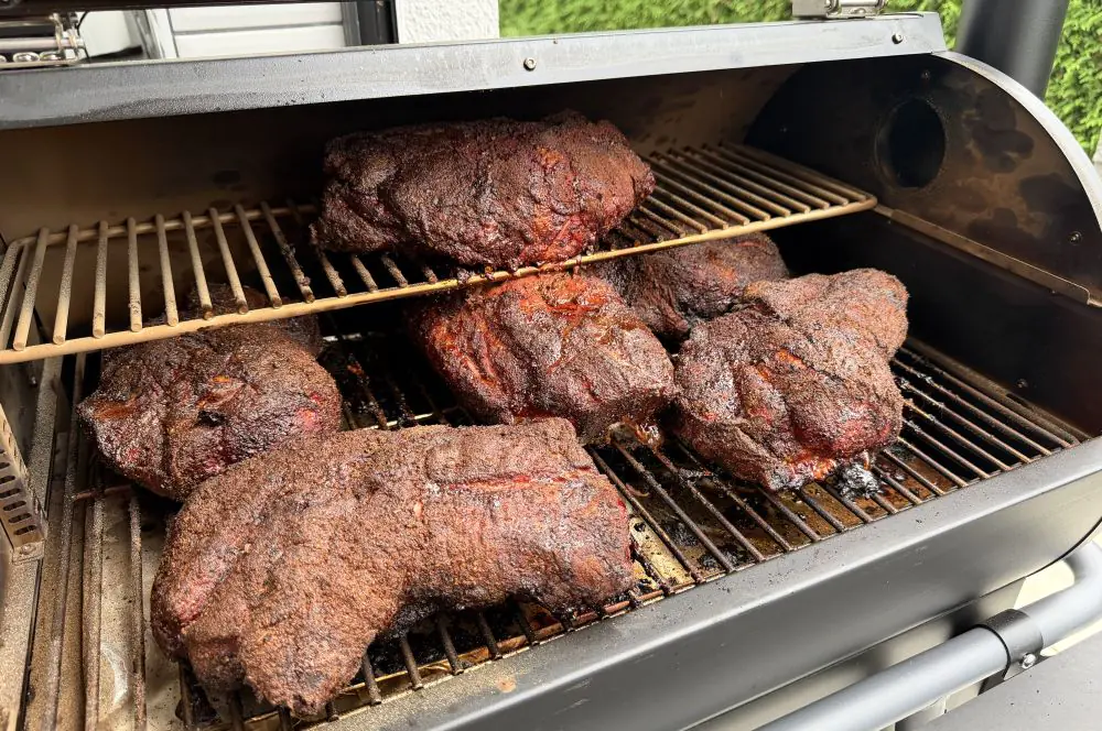 Alabama Pulled Pork - das Südstaaten-Pulled-Pork 4 Pulled Pork im Moesta-BBQ Sheriff Pelletgrill