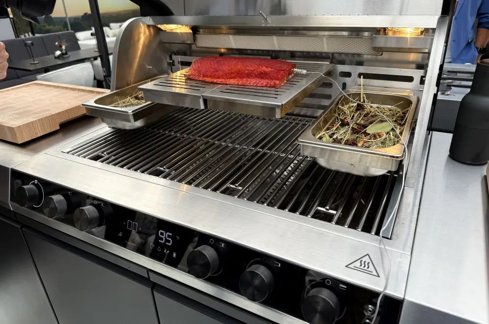 Das FlexRack Cooking-System verbindet Kochen und Grillen