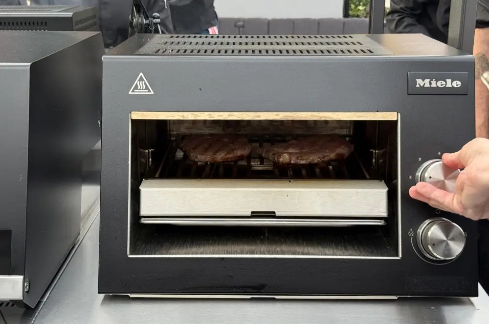 Der Miele Sear Pro Oberhitzegrill