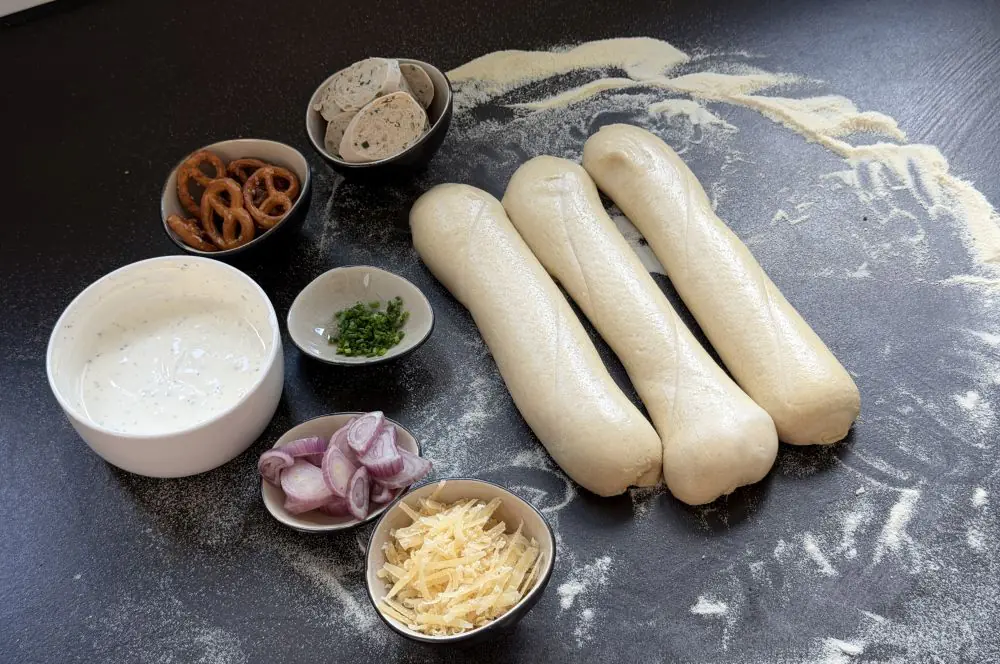Brizza - Brezelpizza mit Weißwurst + 10 Varianten 2 Alle Zutaten für Brizza auf einen Blick