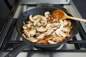 Steak Diane - Filetsteaks mit Cognac-Pilzsauce 10 Steak Diane 04