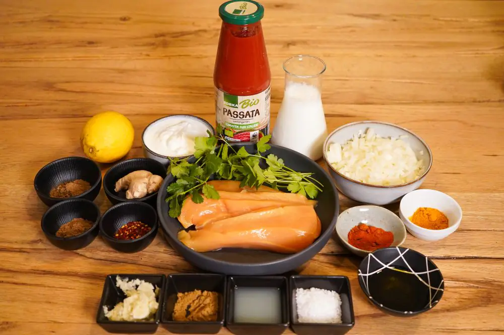 Alle Zutaten für Chicken Tikka Masala auf einen Blick