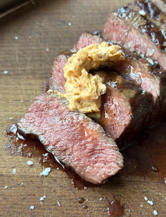 Das perfekte Steak vom Enders Urban II Pro Gasgrill
