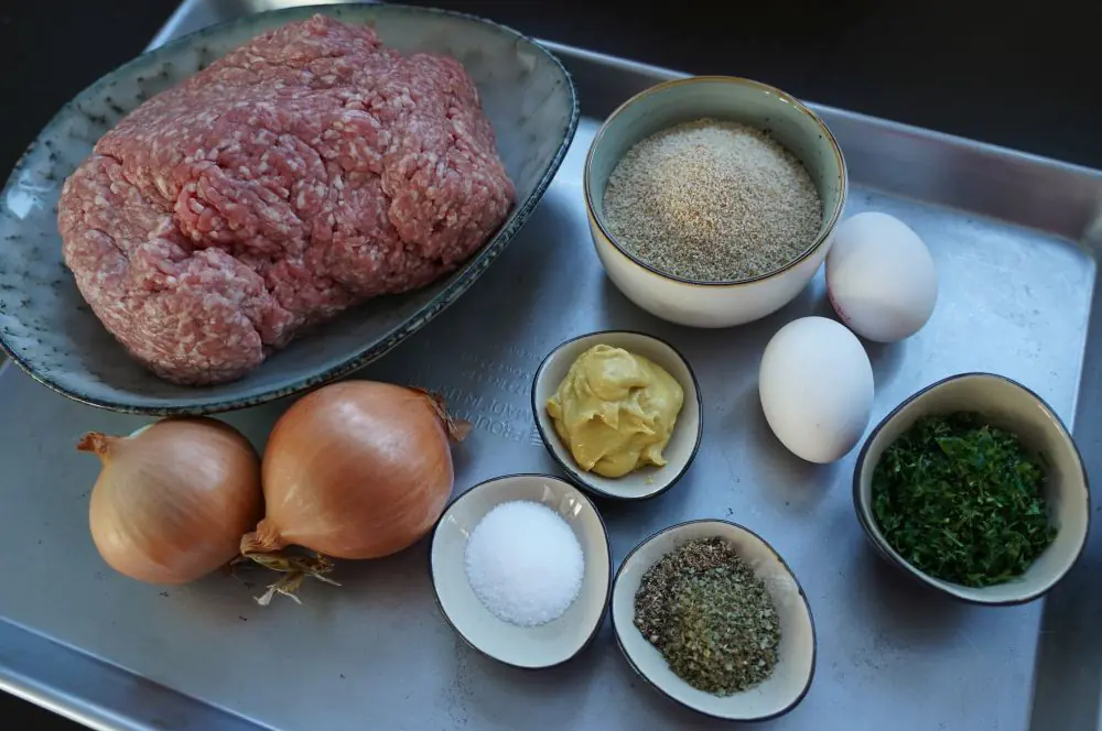 Alle Zutaten für Frikadellen aus der Heißluftfritteuse auf einen Blick