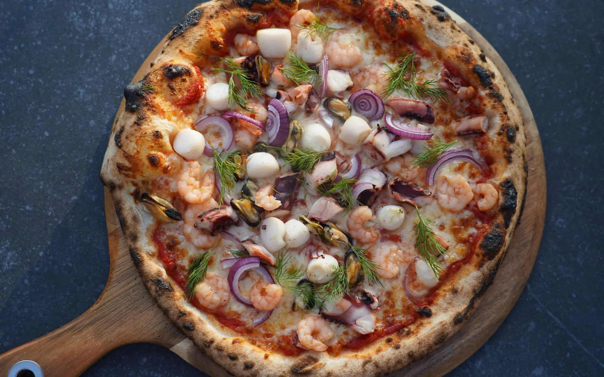 Meeresfrüchte-Pizza