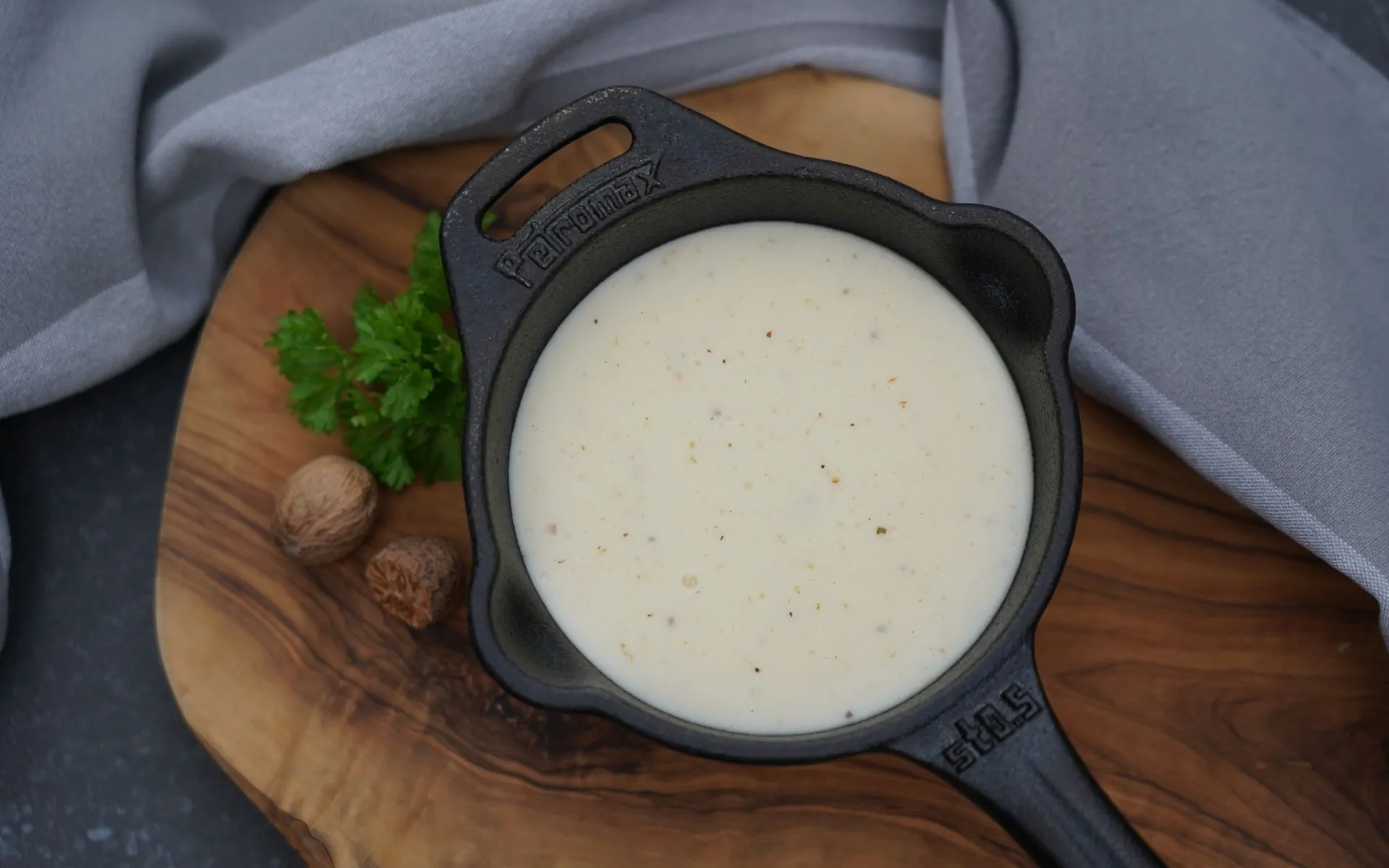 Béchamelsauce selber machen - Das perfekte Grundrezept