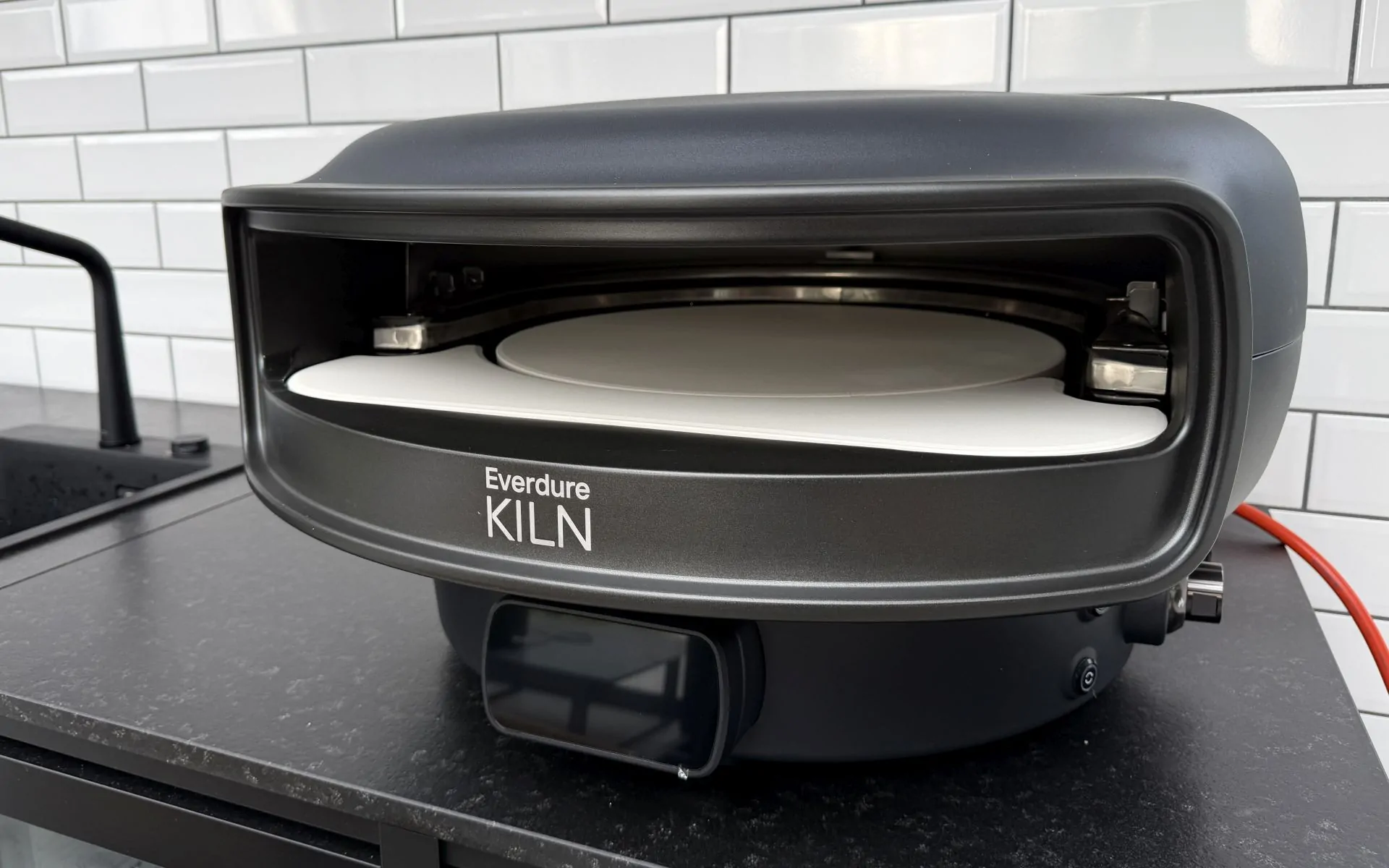 Everdure KILN DR Pizzaofen im Test – 16" mit Digitaldisplay