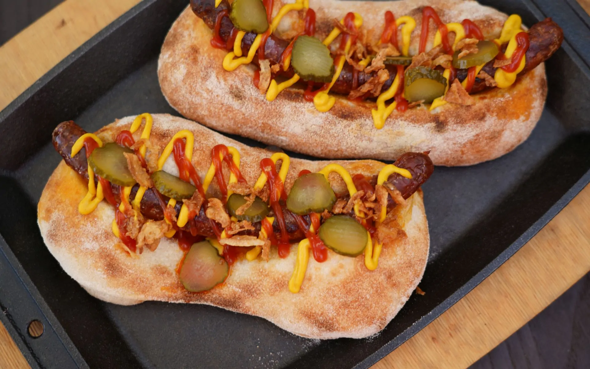 Pizza Dog - Der geniale Hot Dog im Pizzateig