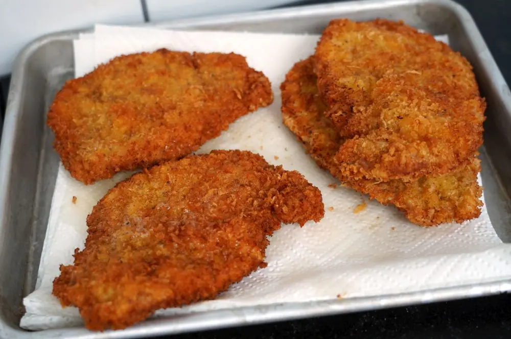 Die Tonkatsu sind fertig frittiert