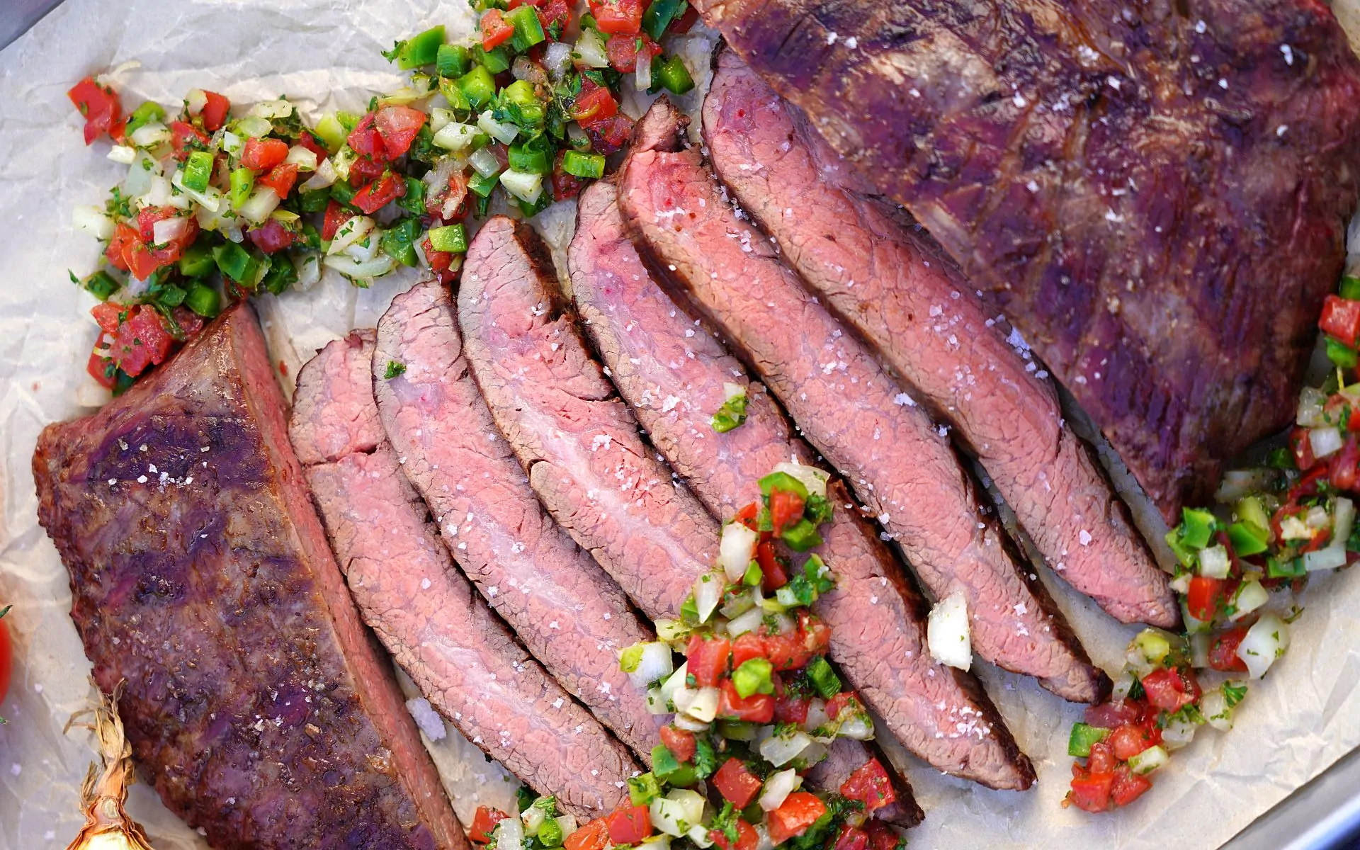 Flanksteak mit brasilianischer Salsa
