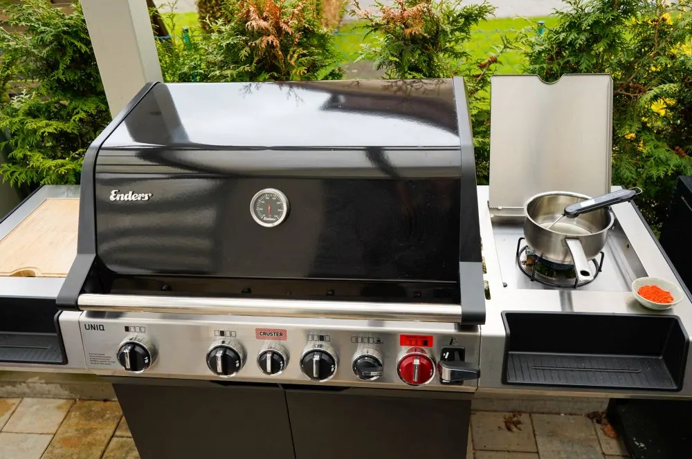 Chicken Inasal - Hähnchen auf philippinische Art 4 Gegrillt wird auf dem Enders UNIQ 4 IK Cruster Gasgrill