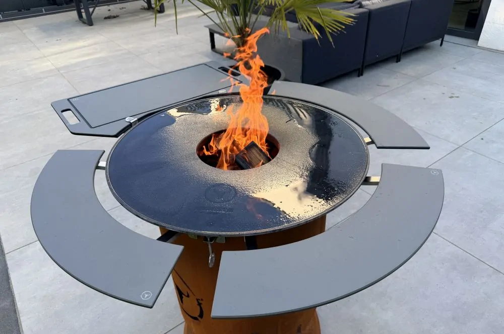 Die BBQ-Disk wird vor der ersten Nutzung mit Öl eingebrannt