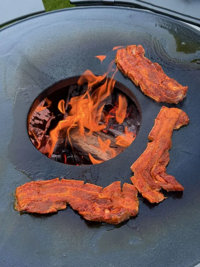 Bauchfleisch auf dem Moesta-BBQ Bandit 2.0