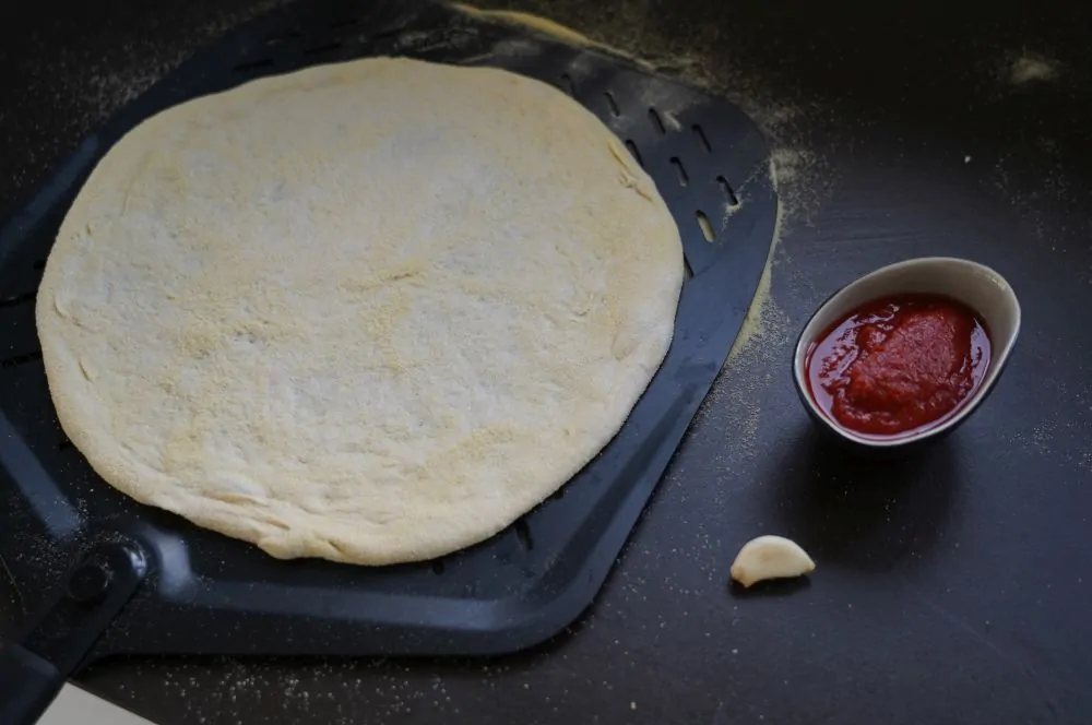 Pizza Marinara - Original-Rezept aus Neapel 1 Alle Zutaten für Pizza Marinara auf einen Blick