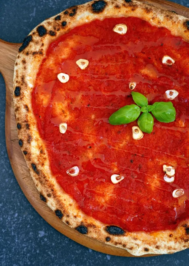 Pizza Marinara - Original-Rezept aus Neapel 4 Klassische Pizza Marinara nach neapolitanischer Art