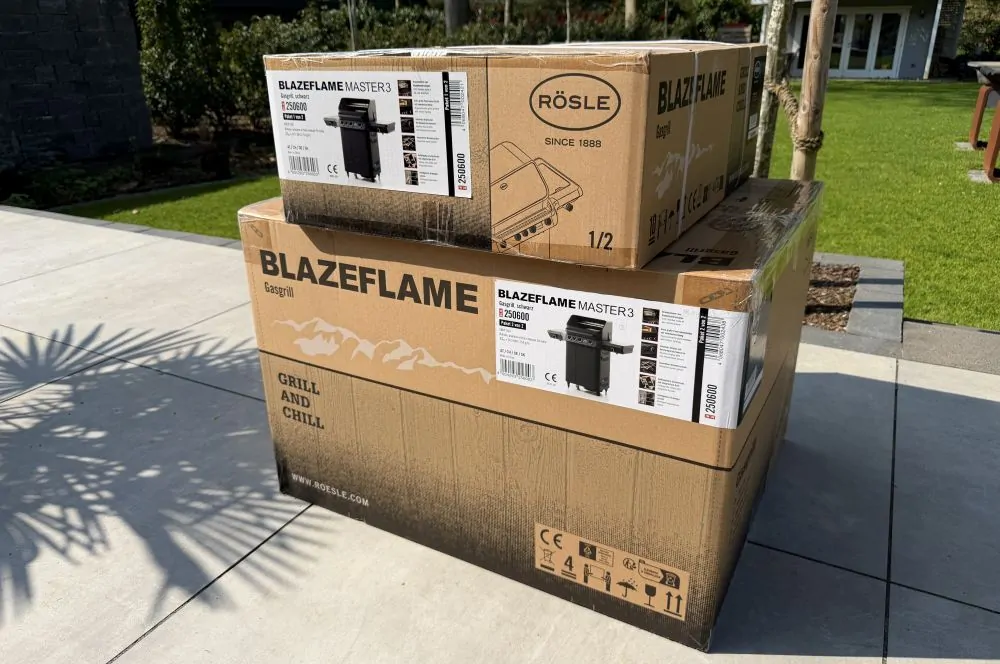 Unboxing und Aufbau Rösle BLAZEFLAME Master 3 Gasgrill